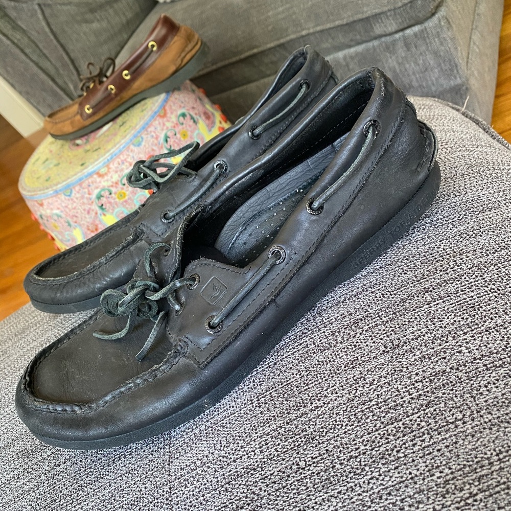 All Black Sperry top siders